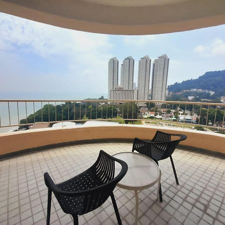 Rainbow Paradise Beachfront Penang Tanjung Bungah  Eksteriør bilde