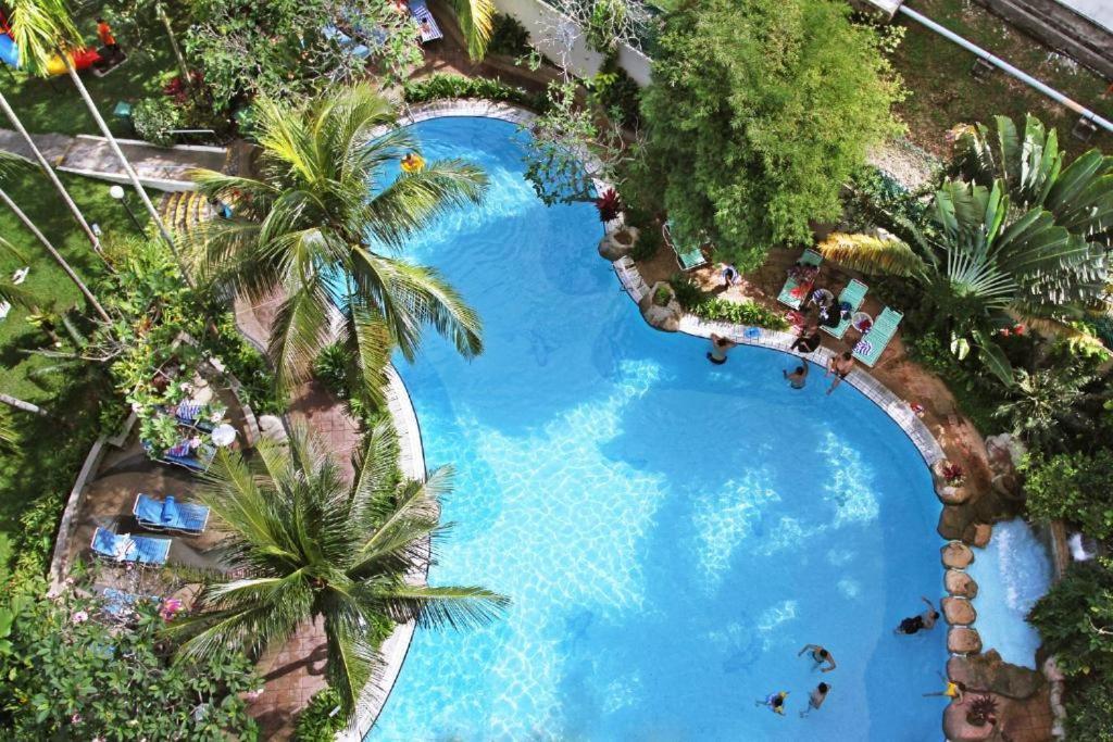 Rainbow Paradise Beachfront Penang Tanjung Bungah  Eksteriør bilde